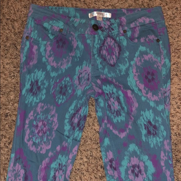 Patterned jeans - Picture 3 of 3